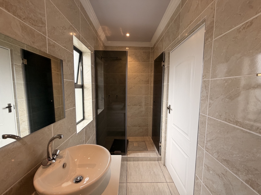 3 Bedroom Property for Sale in Dobson Western Cape